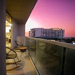 Encantador Apartamento Con Salida Directa Al Mar