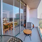 Encantador apartamento con salida directa al mar